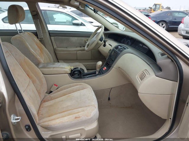2002 Toyota AVALON XL photo 5