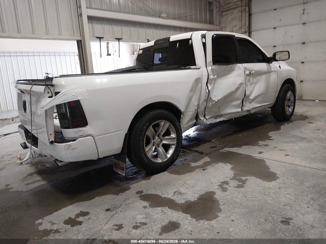 2015 RAM 1500 SPORT — фото 4
