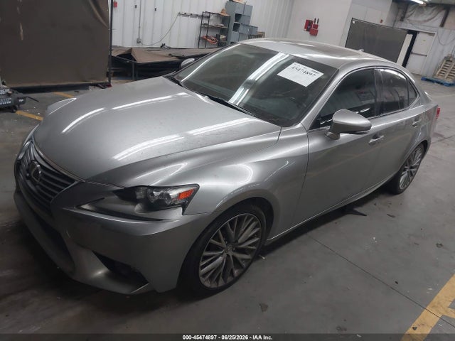 صورة 2 لـ 2015 Lexus IS 250