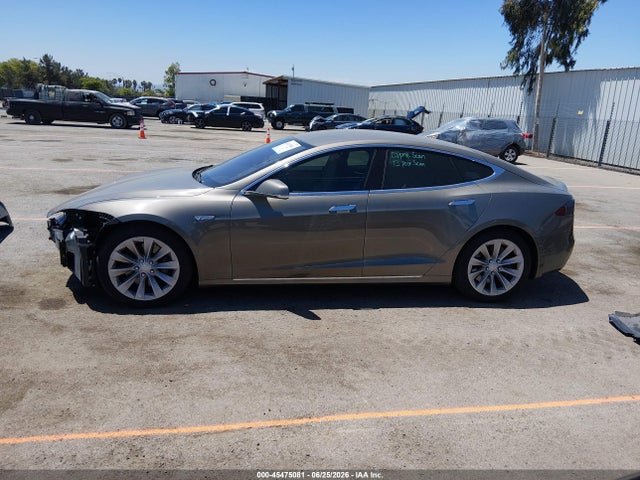 2016 Tesla MODEL S 60D/70D/75D/85D/90D — миниатюра 15