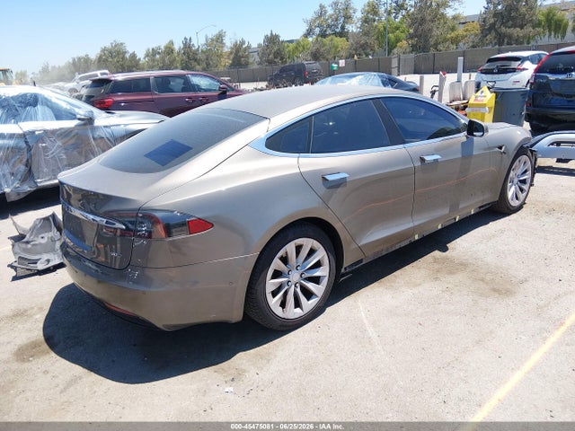 2016 Tesla MODEL S 60D/70D/75D/85D/90D — фото 4
