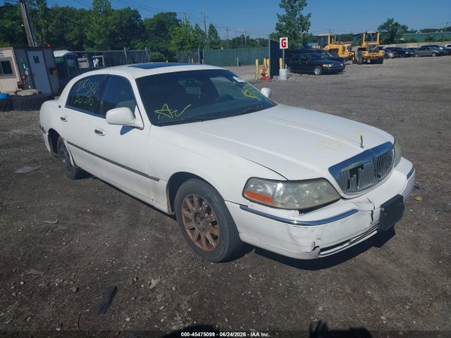 2007 LINCOLN TOWN CAR SIGNATURE LIMITED