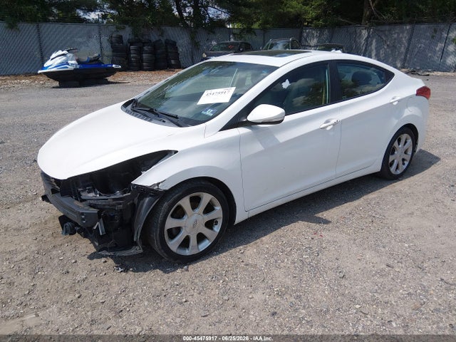 صورة 2 لـ 2013 Hyundai ELANTRA LIMITED