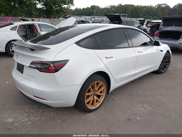 صورة 4 لـ 2021 Tesla MODEL 3 STANDARD RANGE PLUS REAR-WHEEL DRIVE