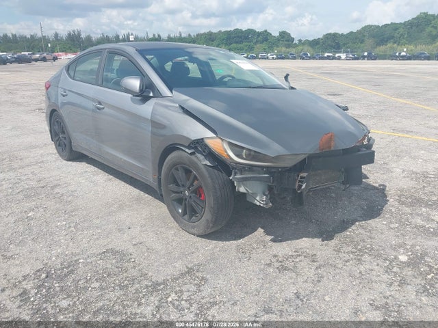 2018 HYUNDAI ELANTRA SE
