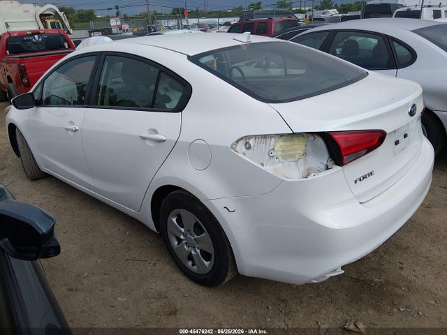 صورة 3 لـ 2017 KIA FORTE LX