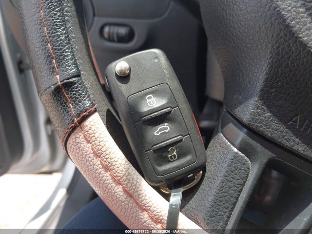 2014 Volkswagen JETTA 2.0L S — миниатюра 11
