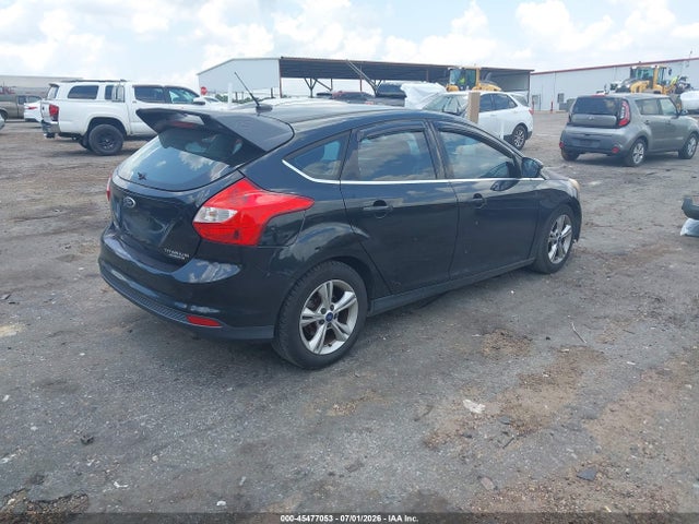 2014 FORD FOCUS TITANIUM 照片 4