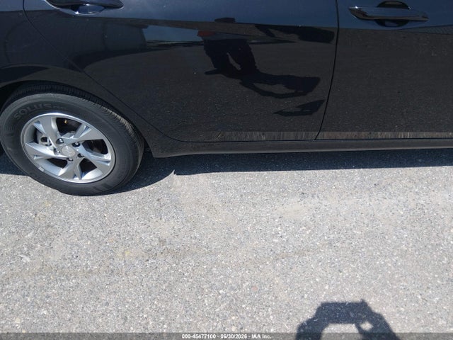 2021 Hyundai ELANTRA SE 照片 6