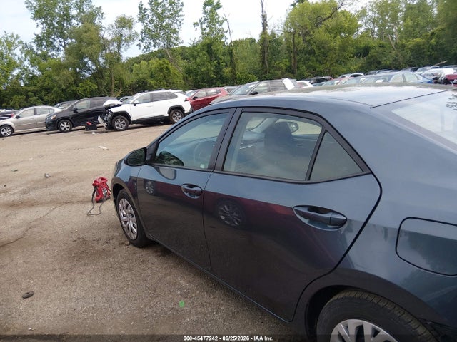 2018 Toyota COROLLA LE thumbnail 15
