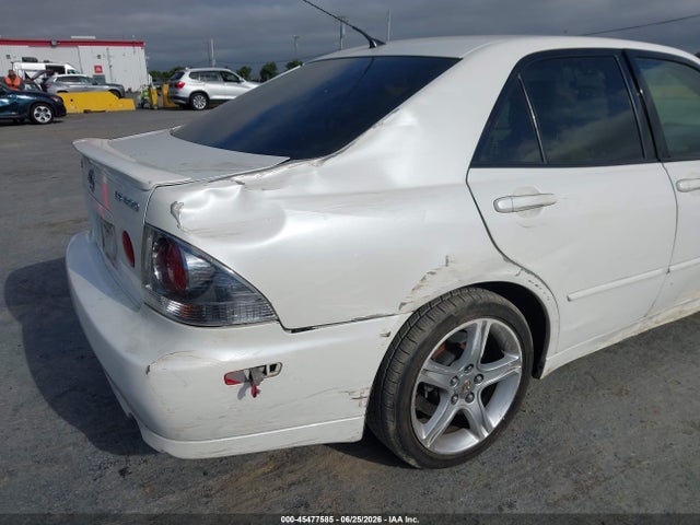 2004 Lexus IS 300 — миниатюра 15