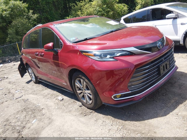 2021 TOYOTA SIENNA PLATINUM