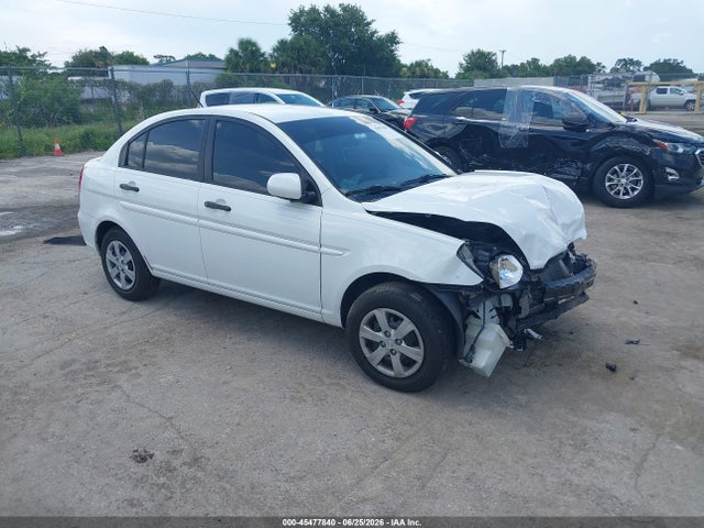 2010 HYUNDAI ACCENT GLS