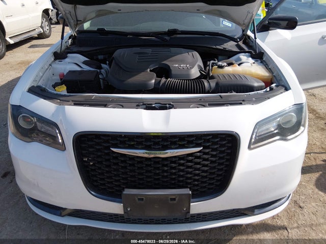 2019 Chrysler 300 TOURING 照片 10