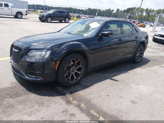 2015 Chrysler 300 300S 照片 2
