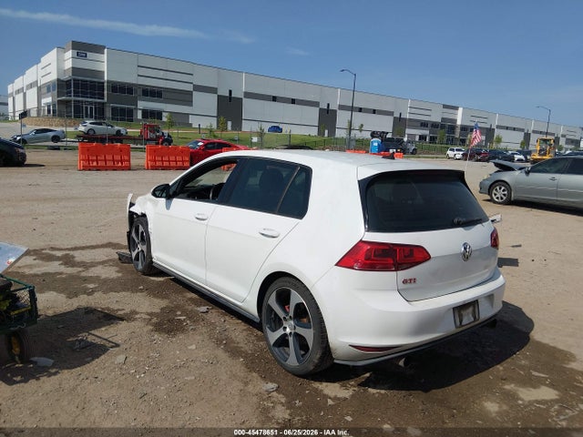 صورة 3 لـ 2015 Volkswagen GOLF GTI 2.0T S 4-DOOR