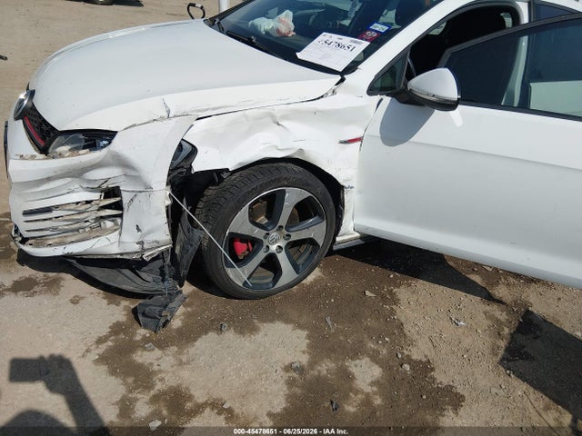 صورة 6 لـ 2015 Volkswagen GOLF GTI 2.0T S 4-DOOR