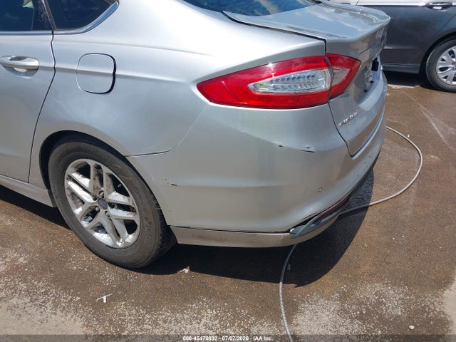 2015 FORD FUSION SE 缩略图 16