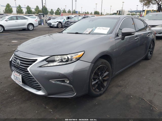 صورة 2 لـ 2016 Lexus ES 350