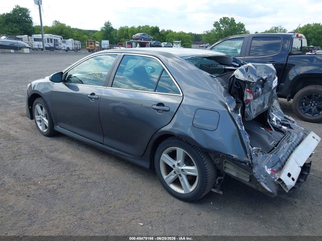 2012 Toyota CAMRY SE 照片 3