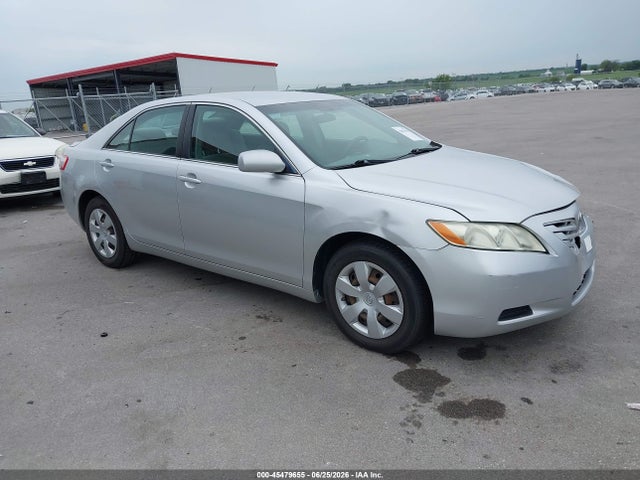 2009 TOYOTA CAMRY LE