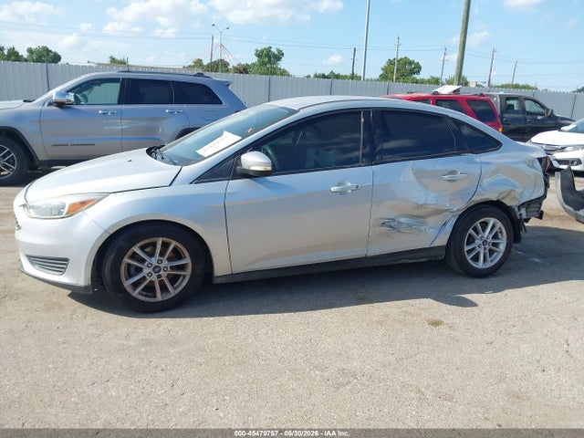 صورة مصغرة 15 لـ 2015 FORD FOCUS SE