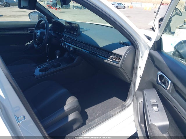 صورة 5 لـ 2025 Honda CIVIC SPORT