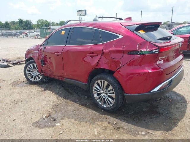 2021 TOYOTA VENZA XLE 3