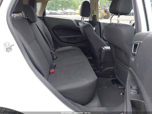 صورة 8 لـ 2016 FORD FIESTA SE