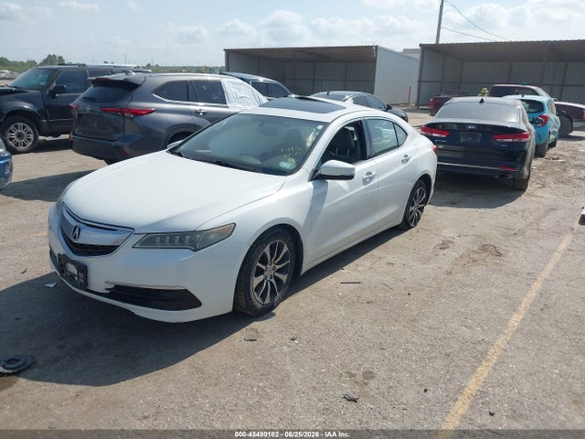 2015 Acura TLX photo 2