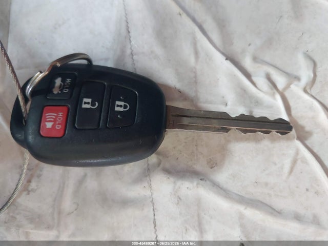 صورة مصغرة 11 لـ 2015 Toyota COROLLA LE