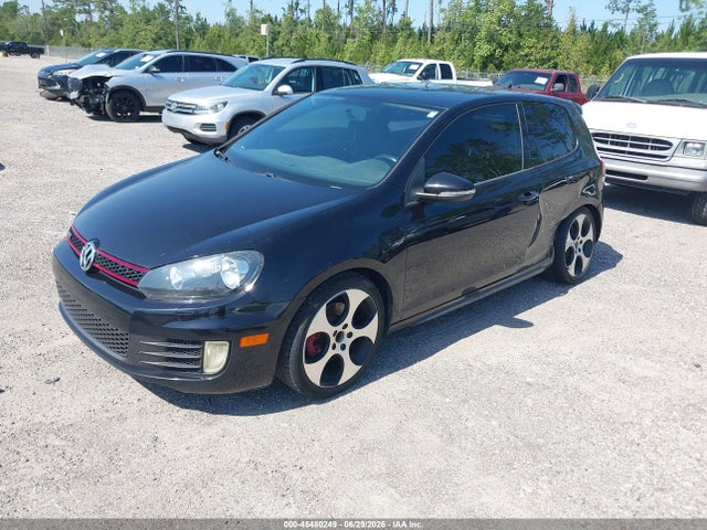 صورة 2 لـ 2013 Volkswagen GTI 2-DOOR
