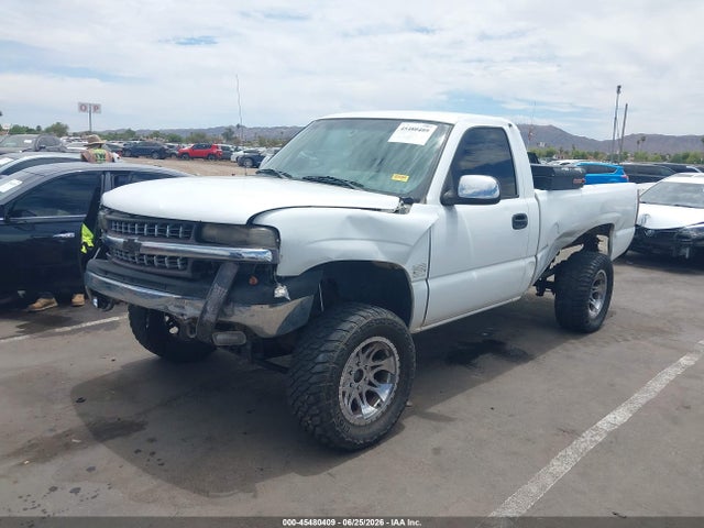 2002 Chevrolet SILVERADO 1500 LS 照片 2