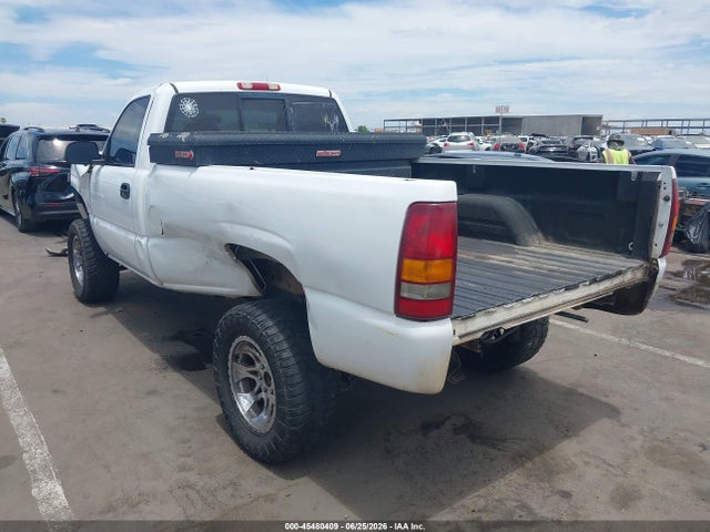 2002 Chevrolet SILVERADO 1500 LS 照片 3