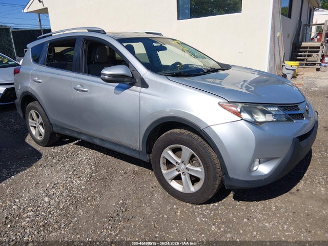 2014 TOYOTA RAV4 XLE