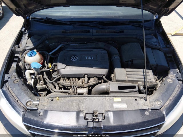 صورة 10 لـ 2015 Volkswagen JETTA 1.8T SE