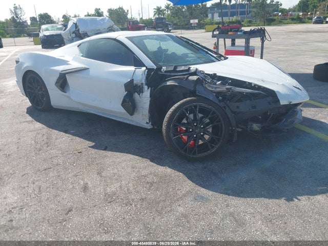 2025 Chevrolet CORVETTE STINGRAY RWD 1LT 照片 1