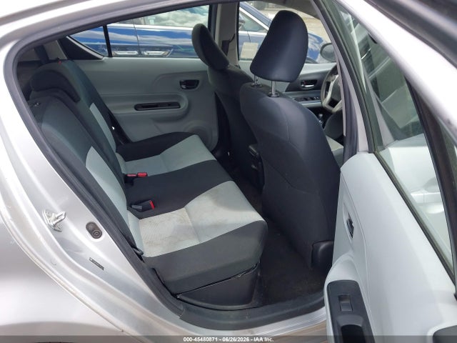 2013 Toyota PRIUS C TWO 照片 8