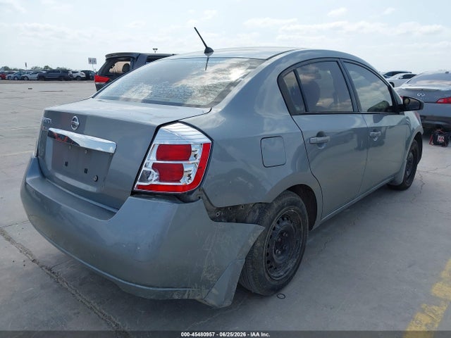 2010 Nissan SENTRA 2.0 照片 4