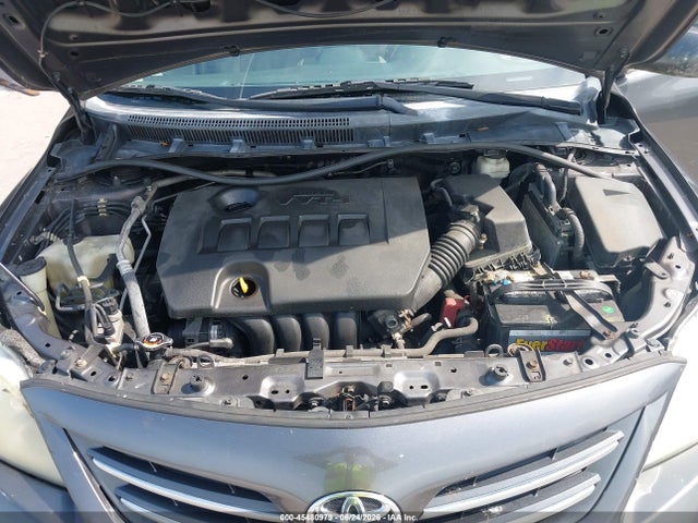 2013 Toyota COROLLA LE photo 10