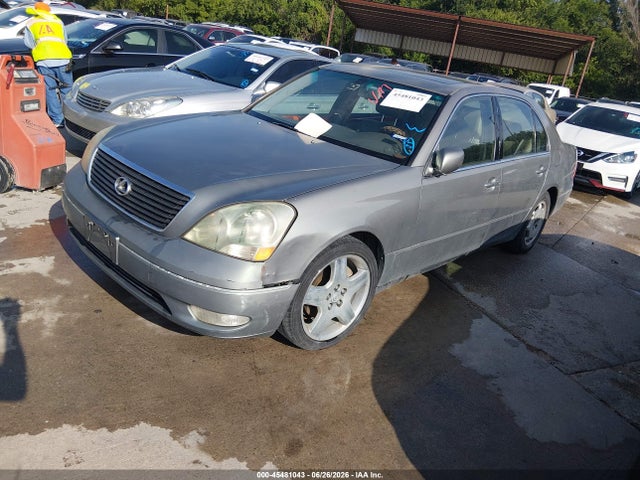 2002 Lexus LS 430 photo 2