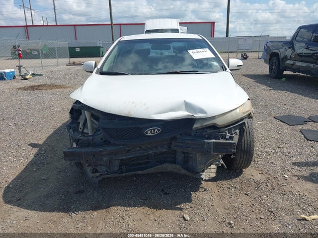 2010 KIA FORTE LX — миниатюра 13