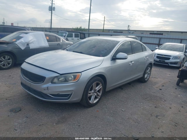 2015 Volvo S60 T5 PREMIER thumbnail 2