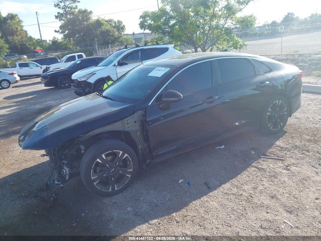 صورة 2 لـ 2021 KIA K5 GT-LINE