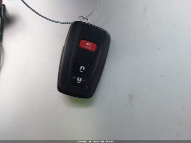 2017 Toyota PRIUS FOUR — миниатюра 11
