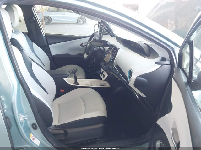 2017 Toyota PRIUS FOUR 照片 5