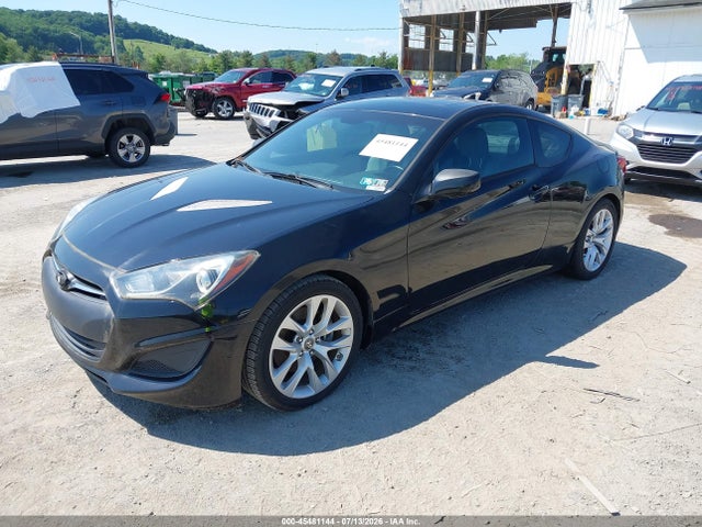 2013 Hyundai GENESIS 2.0T PREMIUM — фото 2