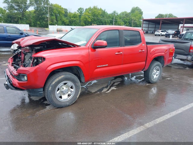2019 Toyota TACOMA SR5 photo 2