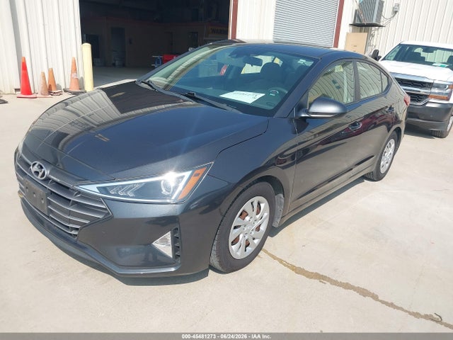 2020 Hyundai ELANTRA SE photo 2