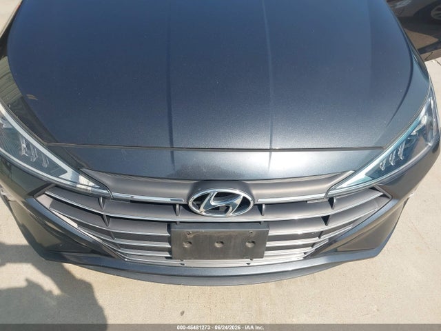 2020 Hyundai ELANTRA SE photo 6